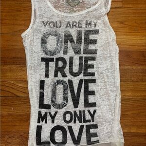 Princess Vera Wang White Graphic Tank Top